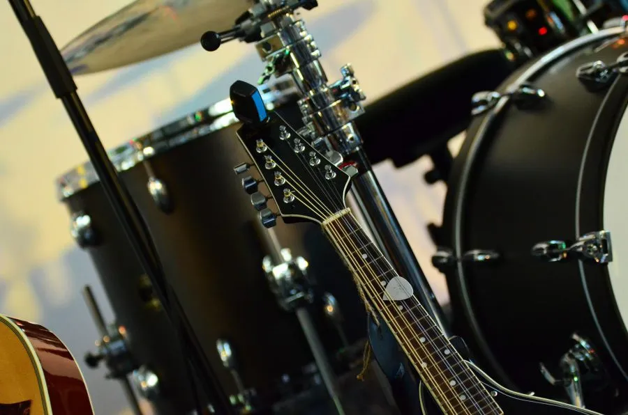 Czy nauka gry na instrumencie jest skomplikowana?