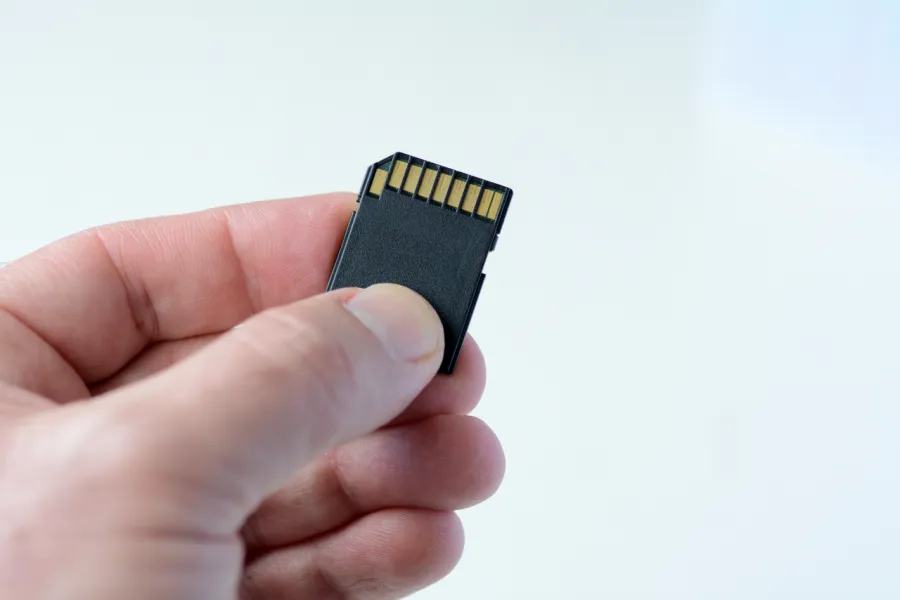 Dodatkowa karta pamięci do telefonu – jaką wybrać?